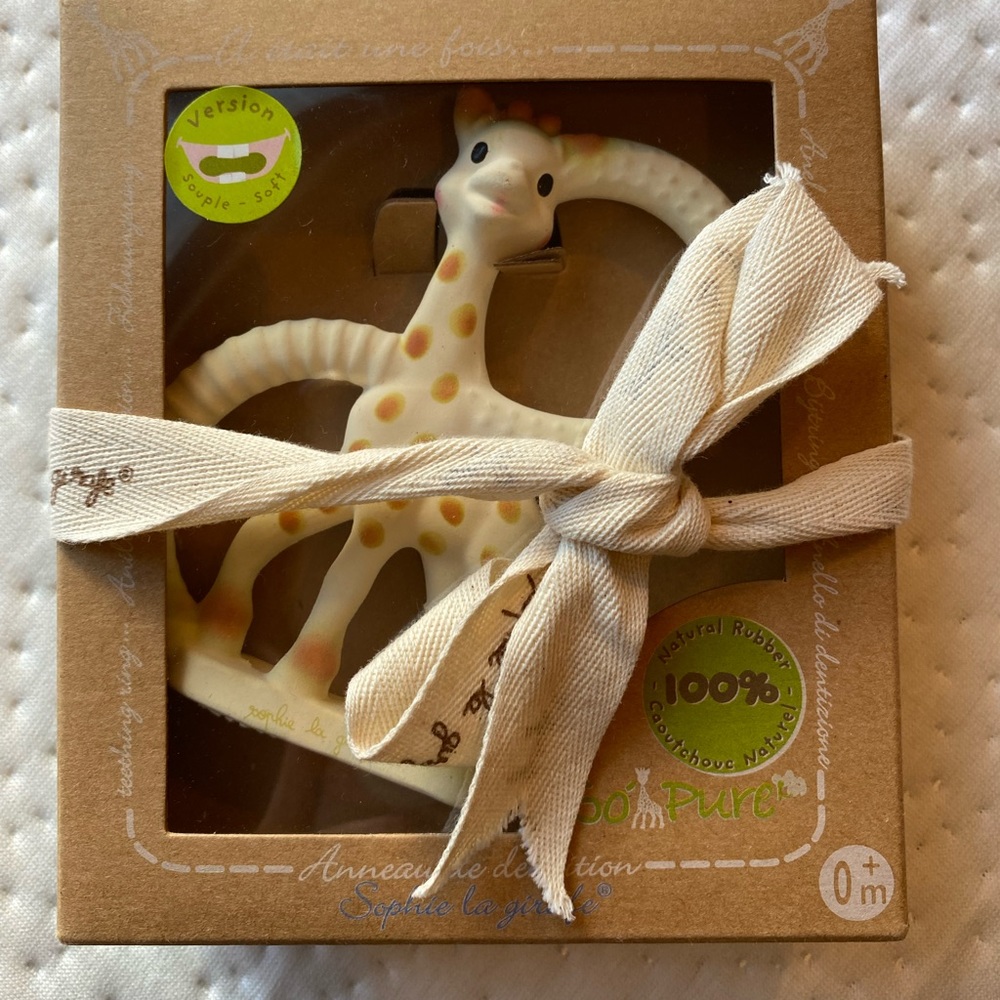 Sophie the Giraffe